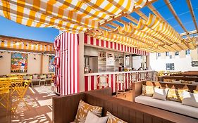 Rockypop Marseille Hotel